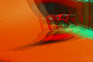 25.11.2019 Manufakturen-Blog-PopArt-Projekt: Bügeleisen, rot - basierend auf einem Foto von Martin Specht in der Produktion der Lauterbacher Hemdenmanufaktur von Campe & Ohff (Grafik: Wigmar Bressel)