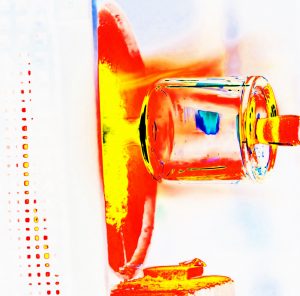 26.09.2019 Manufakturen-Blog-PopArt-Projekt: Schlegelflasche, orange - basierend auf einem Foto von Martin Specht aus der Glasmanufaktur Freiherr von Poschinger (Foto: Martin Specht, Grafik Wigmar Bressel)