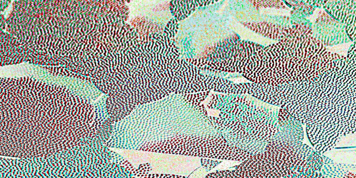 03.02.2020 Manufakturen-Blog-PopArt-Projekt: Strukturen, jade - basierend auf Stanzresten ("Schroten") von Reflektormaterial bei der Gebr. Knapstein Leuchtenmanufaktur in Sundern (Foto: Wigmar Bressel)