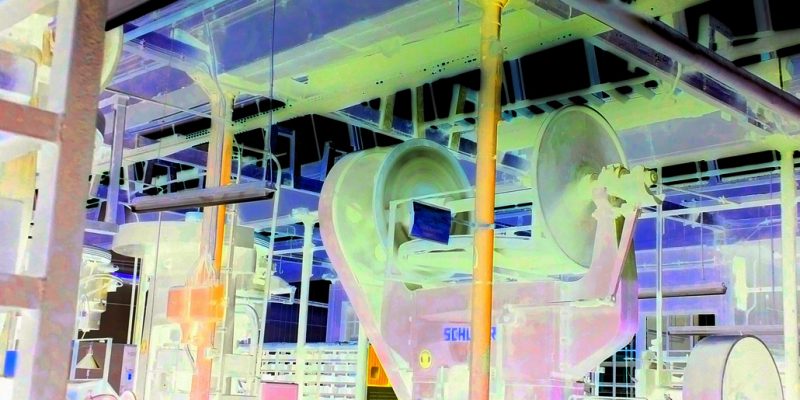 25.09.2019 Manufakturen-Blog-PopArt-Projekt: Die Presse, pastell - basierend auf einem Foto aus dem Maschinensaal, der Prägerei, bei der Besteckmanufaktur von Koch & Bergfeld in Bremen (Foto: Wigmar Bressel)