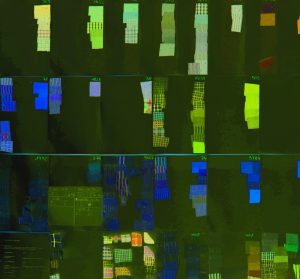 04.03.2023 Manufakturen-Blog-PopArt-Projekt: Abstrakt, olive - basierend auf einem Foto von Stoffmustern in der Hemdenmanufaktur von Campe & Ohff im hessischen Lauterbach (Grafik: Wigmar Bressel)