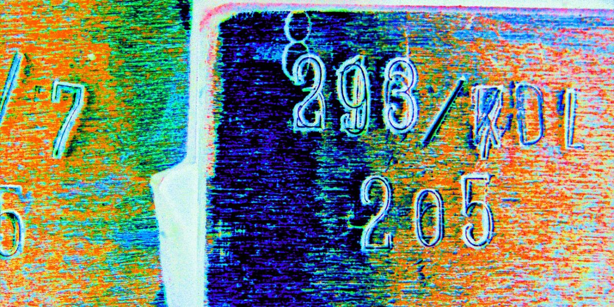 29.09.2022 Manufakturen-Blog-PopArt-Projekt: Stahlwerkzeuge, bunt - basierend auf einem Foto von Werkzeugen der Silberwarenmanufaktur Koch & Bergfeld in Bremen (Foto: Wigmar Bressel)