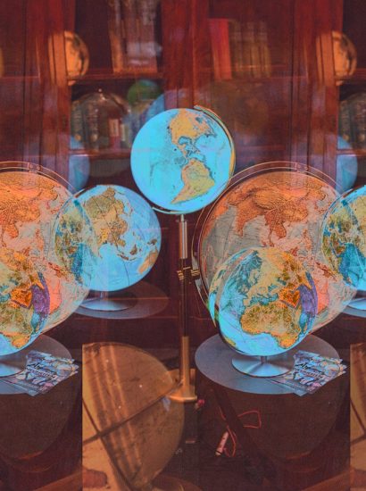 21.06.2023 Manufakturen-Blog-PopArt-Projekt: Der blaue Planet II - basierend auf einem Foto von Christian-Arne de Groot aus einer Ausstellung des Columbus-Verlag Paul Oestergaard aus Krauchenwies in der historischen Bibliothek von Koch & Bergfeld in Bremen (Grafik: Wigmar Bressel)