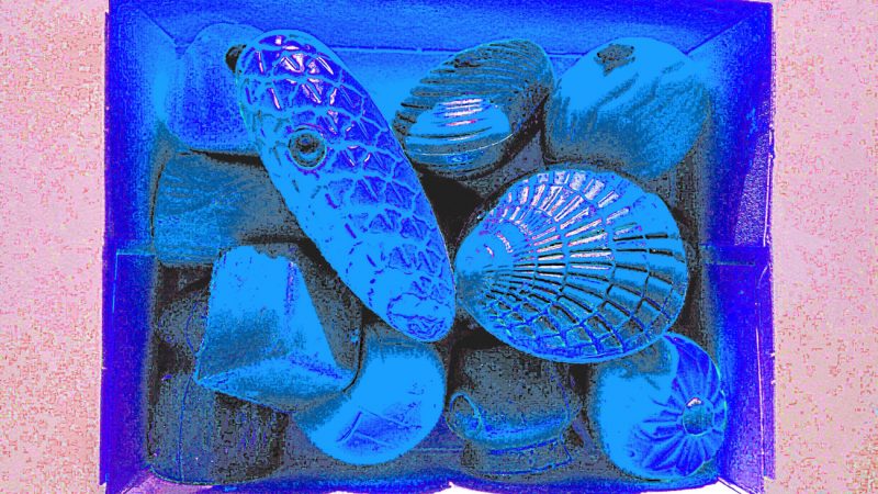 Manufakturen-Blog-PopArt-Projekt: Zapfen, Muschel, blau (Foto: Wigmar Bressel)