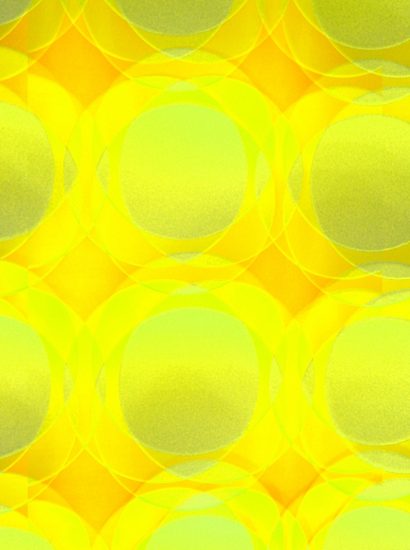 Manufakturen-Blog-PopArt-Projekt: Schalen (Fahnen), gelb (Foto: Wigmar Bressel) - basierend auf einem Foto von Porzellanschalen während der Produktion in der Werkstatt der Independent-Keramikerin Claudia Schoemig in der Raumerstraße 35 in Berlin