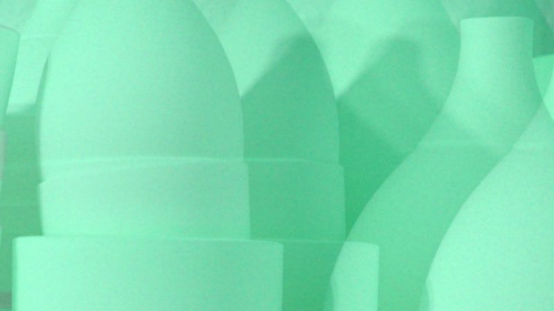 Manufakturen-Blog-PopArt-Projekt: Becher und Vasen III, lindgrün (Foto: Wigmar Bressel) - basierend auf einem Foto in der Werkstatt der Independent-Keramikerin Claudia Schoemig in der Raumerstraße 35 in Berlin