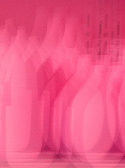 Manufakturen-Blog-PopArt-Projekt: Becher und Vasen II, rosé (Foto: Wigmar Bressel) - basierend auf einem Foto in der Werkstatt der Independent-Keramikerin Claudia Schoemig in der Raumerstraße 35 in Berlin