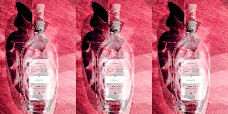 Manufakturen-Blog-PopArt-Projekt: Haselnuss sechsfach, johannisbeerrot (Foto: Wigmar Bressel) Emil Scheibel Schwarzwald-Brennerei Kappelrodeck