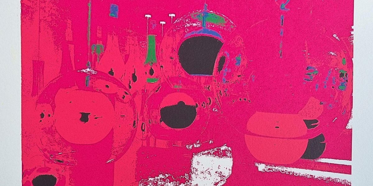 Manufakturen-Blog-PopArt-Projekt: Planeten II, magenta (Siebdruck) - Fünffarb-Handsiebdruck, basierend auf einem Foto in der Leuchten-Ausstellung in der Glasmanufaktur Harzkristall in Derenburg (Foto: Wigmar Bressel)