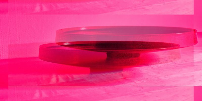 Manufakturen-Blog-PopArt-Projekt: Schale mit Fuß I, schwarz / pink - basierend auf einem Foto einer Schale aus Schwarzkeramik von André von Martens aus dem brandenburgischen Gosda (Foto: Wigmar Bressel)