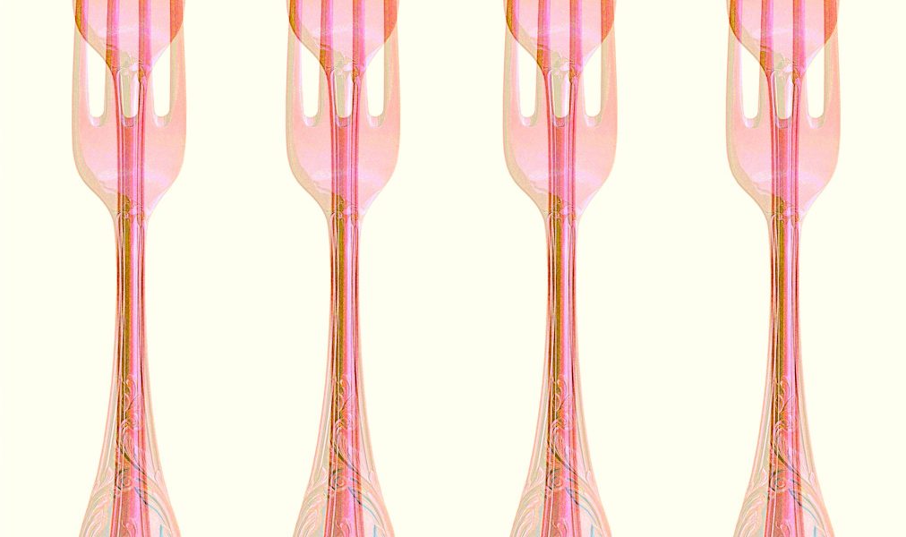 Manufakturen-Blog-PopArt-Projekt: Vier Gabeln, rosé (Foto: Wigmar Bressel) - basierend auf einem Foto von Gabeln des Modells 'Rokoko' der Besteckmanufaktur von Koch & Bergfeld in Bremen