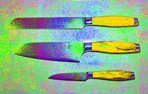 Manufakturen-Blog-PopArt-Projekt: Kochmesser, gelb (Foto: Wigmar Bressel) - basierend auf einem Foto von Messern der Serie 'My2' am Messestand der Messerschmiede Gehring aus Solingen auf der 'Ambiente' in Frankfurt