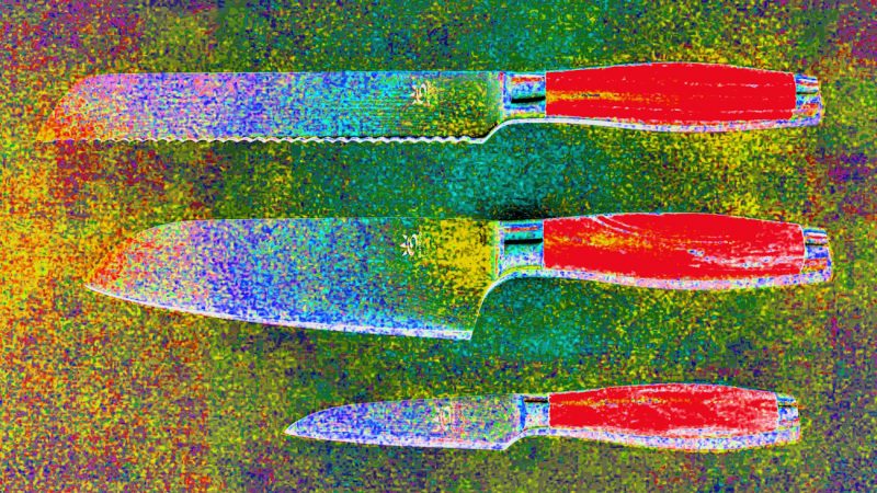 Manufakturen-Blog-PopArt-Projekt: Kochmesser, rot (Foto: Wigmar Bressel) - basierend auf einem Foto von Messern der Serie 'My2' am Messestand der Messerschmiede Gehring aus Solingen auf der 'Ambiente' in Frankfurt