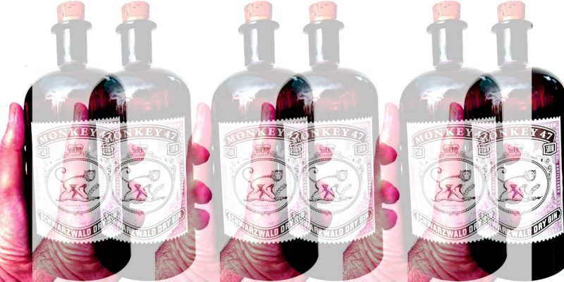 Manufakturen-Blog-PopArt-Projekt: Monkey 47 Distiller`s Cut 2014 sechsfach, rot (Foto: Wigmar Bressel) Schwarzwald-Distiller's
