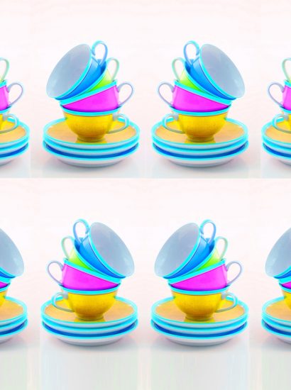 Manufakturen-Blog-PopArt-Projekt: 32 Tassen, türkis / golden (Foto: Wigmar Bressel)