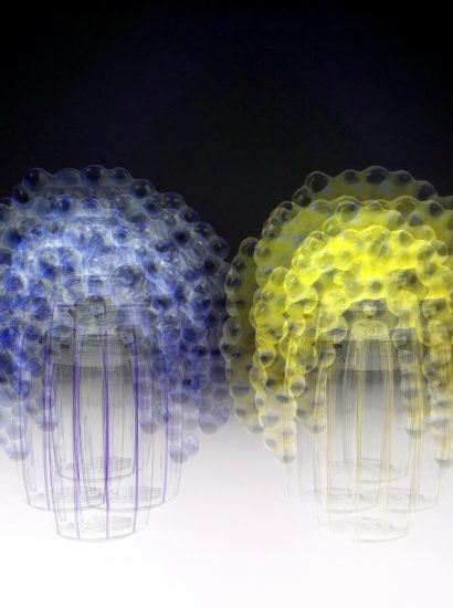 Manufakturen-Blog-PopArt-Projekt: Lalique Parfumflacons, blau / gelb (Foto: Wigmar Bressel) Musée Lalique Wingen-sur-Moder