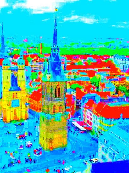 Manufakturen-Blog-PopArt-Projekt: Roter Turm, hellblau (Foto: Wigmar Bressel) - in ihm wurde auf 40 Metern Höhe mit dem Europa-Carillon die zweite Hälfte der Grundlage für das Audio-Logo des Manufakturen-Blogs aufgenommen