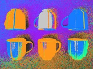 Manufakturen-Blog-PopArt-Projekt: Becher I, lila (Foto: Wigmar Bressel) - basierend auf einem Foto von Bechern aus Steinzeug der Independent-Keramikerin Tanja Möwis in Bremen Wulwesstraße 12