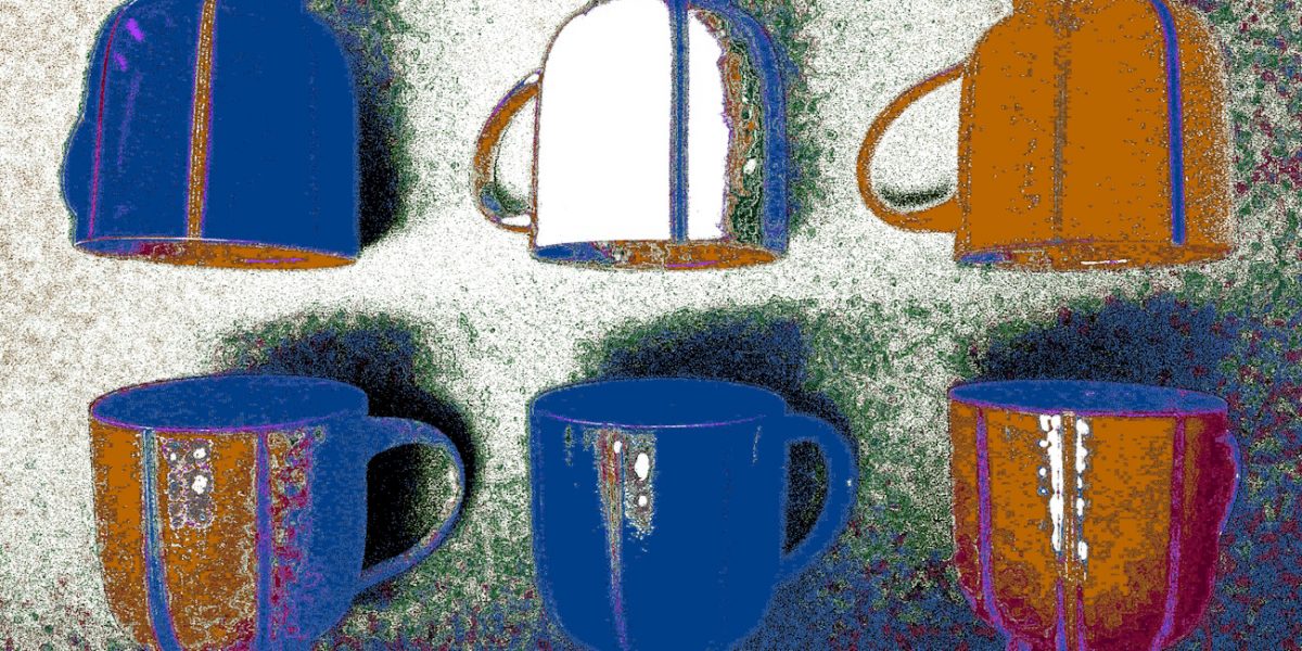 Manufakturen-Blog-PopArt-Projekt: Becher I, weiß (Foto: Wigmar Bressel) - basierend auf einem Foto von Bechern aus Feinsteinzeug der Independent-Keramikerin Tanja Möwis in Bremen Wulwesstraße 12