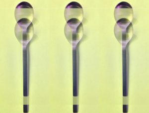 Manufakturen-Blog-PopArt-Projekt: Löffel I, zitronengelb (Foto: Wigmar Bressel) - basierend auf einem Foto von Kaffeelöffeln der Serie 'mono a' von Peter Raacke aus der Stahlwarenmanufaktur Mono in Mettmann