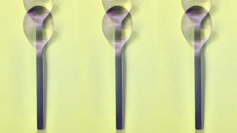 Manufakturen-Blog-PopArt-Projekt: Löffel I, zitronengelb (Foto: Wigmar Bressel) - basierend auf einem Foto von Kaffeelöffeln der Serie 'mono a' von Peter Raacke aus der Stahlwarenmanufaktur Mono in Mettmann