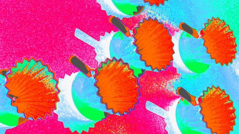 Manufakturen-Blog-PopArt-Projekt: Kaffeefilter, orange (Foto: Wigmar Bressel) - basierend auf einem Foto einer Installation aus Kaffeefiltern aus der Königlichen Porzellanmanufaktur (KPM) an einer Wand im Restaurant 'Dong - A' im KPM Hotel & Residences in der Englischen Straße 6 in Berlin