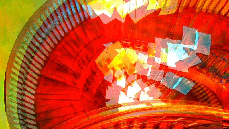 Manufakturen-Blog-PopArt-Projekt: Treppenhaus, rot II (Foto: Wigmar Bressel) - basierend auf einem Foto ins Treppenhaus des Direktorenhauses - Museum für Kunst, Handwerk und Design - in Berlin, Ausstellungsort des ManufakturenBlogPopArtProjekts im Jahr 2021