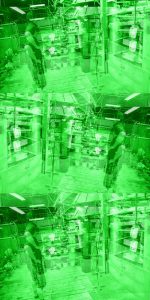 Manufakturen-Blog-PopArt-Projekt: Mitarbeiter IV, smaragdgrün (Foto: Wigmar Bressel) - basierend auf einem Foto am Brennofen der Glasmanufaktur Dorotheenhütte in Wolfach im Schwarzwald; Mitarbeiter beim Glasblasen