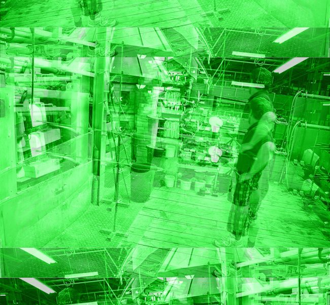 Manufakturen-Blog-PopArt-Projekt: Mitarbeiter IV, smaragdgrün (Foto: Wigmar Bressel) - basierend auf einem Foto am Brennofen der Glasmanufaktur Dorotheenhütte in Wolfach im Schwarzwald; Mitarbeiter beim Glasblasen