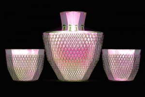 Manufakturen-Blog-PopArt-Projekt: Whisky Tumbler & Karaffe, rosé (Foto: Wigmar Bressel) - basierend auf einem Foto der Glasmanufaktur Dorotheenhütte in Wolfach im Schwarzwald