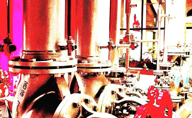 Manufakturen-Blog-PopArt-Projekt: Rohre I, rot (Foto: Wigmar Bressel) - basierend auf einem Foto im Industriedenkmal Eisenhütte Augustfehn (Ausstellungsort des Eisenhütte Kulturvereins und Ausstellungsort des ManufakturenBlogPopArtProjekts)