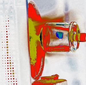 Manufakturen-Blog-PopArt-Projekt: Schlegelflasche, zinnoberrot (Foto: Wigmar Bressel) - basierend auf einem Foto von Martin Specht am Glasofen in der Glasmanufaktur Freiherr von Poschinger in Frauenau im Bayerischen Wald