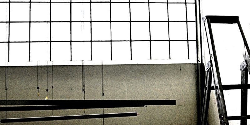 Manufakturen-Blog-PopArt-Projekt: Labor I, bronze (Foto: Wigmar Bressel) - basierend auf einem Foto in der Produktion der GKS Leuchtenmanufaktur Gebr. Knapstein im sauerländischen Sundern