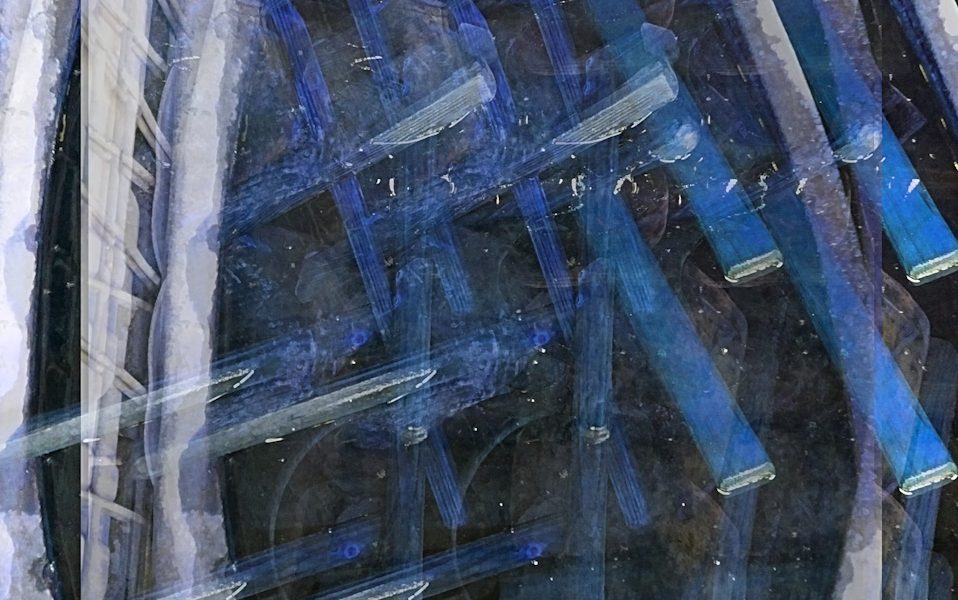 Manufakturen-Blog-PopArt-Projekt: Wässern I, weiß / blau (Foto: Wigmar Bressel) - basierend auf einem Foto von Werkzeugen in der Glasmanufaktur Harzkristall im sachsen-anhaltinischen Derenburg