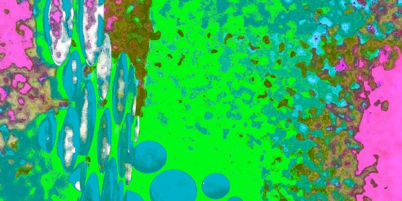 Manufakturen-Blog-PopArt-Projekt: Teller, blau (Foto: Wigmar Bressel) - basierend auf einem Foto einer Installation aus Tellern aus der Königlichen Porzellanmanufaktur (KPM) an einer Wand im Restaurant 'Dong - A' im KPM Hotel & Residences in der Englischen Straße 6 in Berlin