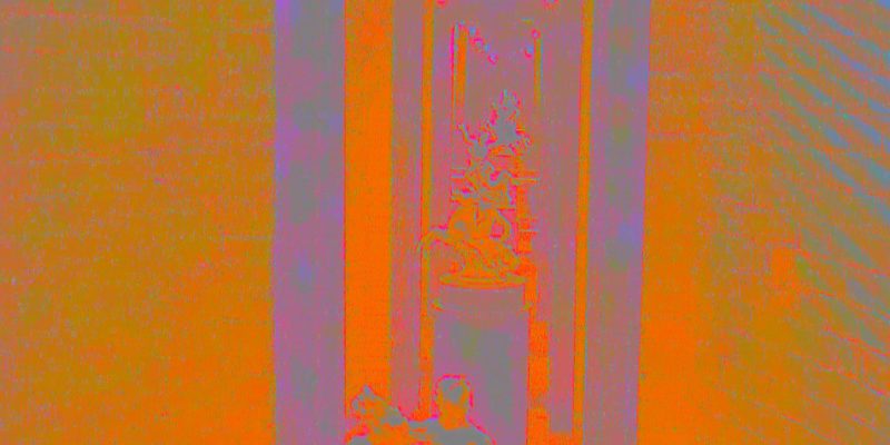 Manufakturen-Blog-PopArt-Projekt: Orangene Reiter (Foto: Wigmar Bressel) - basierend auf einem Foto von einer Installation im großen Brennofen in der historischen Ofenhalle der Königlichen Porzellanmanufaktur (KPM) in der Berliner Wegelystraße 1