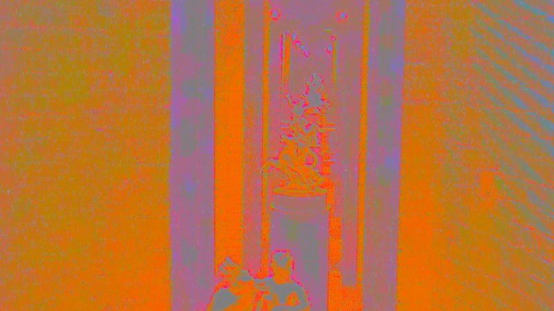 Manufakturen-Blog-PopArt-Projekt: Orangene Reiter (Foto: Wigmar Bressel) - basierend auf einem Foto von einer Installation im großen Brennofen in der historischen Ofenhalle der Königlichen Porzellanmanufaktur (KPM) in der Berliner Wegelystraße 1