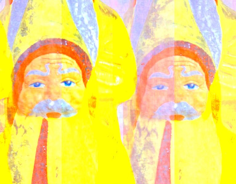 Manufakturen-Blog-PopArt-Projekt: Vier Weihnachtsmänner, gelb (Foto: Wigmar Bressel) - basierend auf einem Foto einer Weihnachtsmann-Figur aus Papiermaché aus der Manufaktur Marolin im thüringischen Steinach