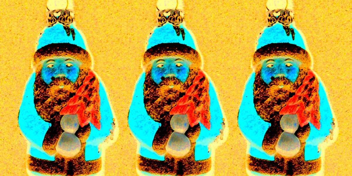 Manufakturen-Blog-PopArt-Projekt: Drei Weihnachtsmänner, hellblau / goldgelb (Foto: Wigmar Bressel) - basierend auf einem Foto eines historischen Weihnachtsbaum-Anhängers aus Papiermaché aus der Manufaktur Marolin in Steinach im thüringischen Schiefergebirge
