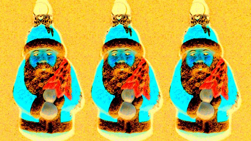 Manufakturen-Blog-PopArt-Projekt: Drei Weihnachtsmänner, hellblau / goldgelb (Foto: Wigmar Bressel) - basierend auf einem Foto eines historischen Weihnachtsbaum-Anhängers aus Papiermaché aus der Manufaktur Marolin in Steinach im thüringischen Schiefergebirge