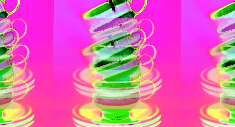 Manufakturen-Blog-PopArt-Projekt: Tassen dreifach, grün / pink (Foto: Wigmar Bressel) - basierend auf einem Foto von Tassen aus der Porzellanmanufaktur Fürstenberg