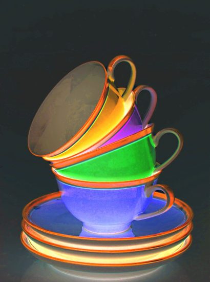 Manufakturen-Blog-PopArt-Projekt: Vier Tassen II, golden (Foto: Wigmar Bressel) - basierend auf einem Foto von Tassen der Serie Colourmix der Porzellanmanufaktur Reichenbach