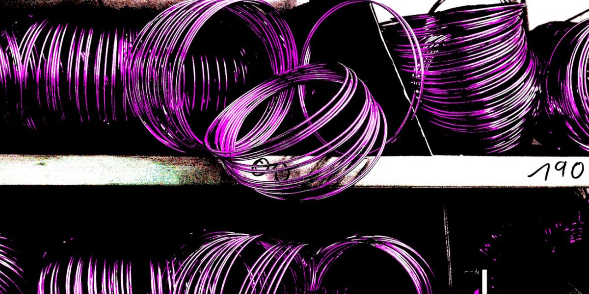 Manufakturen-Blog-PopArt-Projekt: Kupferdraht III (190/130), lila (Foto: Wigmar Bressel) - basierend auf einem Foto im Zuschnitt bei Urban Lampenschirme in Arnsberg