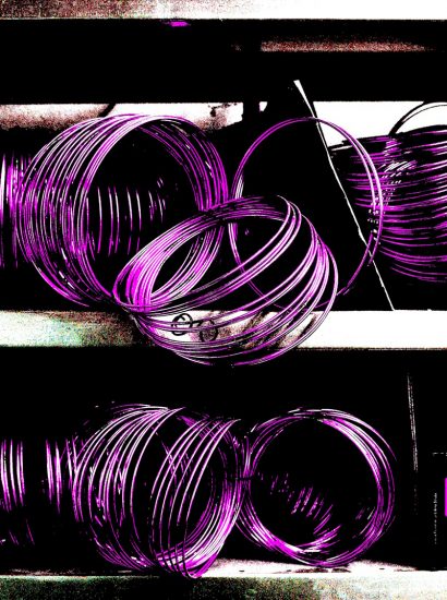 Manufakturen-Blog-PopArt-Projekt: Kupferdraht III (190/130), lila (Foto: Wigmar Bressel) - basierend auf einem Foto im Zuschnitt bei Urban Lampenschirme in Arnsberg