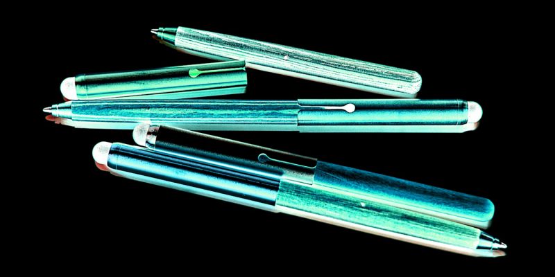 Manufakturen-Blog-PopArt-Projekt: Stifte, oceanmetallic (Foto: Wigmar Bressel) - basierend auf einem Foto von Marcus Meyer von Stiften aus den Serien 'Style' und Style.us' von e+m Holzprodukte aus Neumarkt in der Oberpfalz