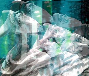 Manufakturen-Blog-PopArt-Projekt: Friedrich der Große II, jade (Foto: Wigmar Bressel) - basierend auf einem Foto nachts auf dem Hof der KPM Königlichen Porzellanmanufaktur in Berlin von Büsten des preußischen Vorbesitzers der Manufaktur in einer Außenvitrine