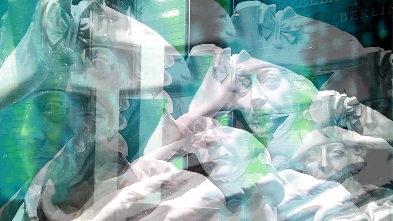 Manufakturen-Blog-PopArt-Projekt: Friedrich der Große II, jade (Foto: Wigmar Bressel) - basierend auf einem Foto nachts auf dem Hof der KPM Königlichen Porzellanmanufaktur in Berlin von Büsten des preußischen Vorbesitzers der Manufaktur in einer Außenvitrine