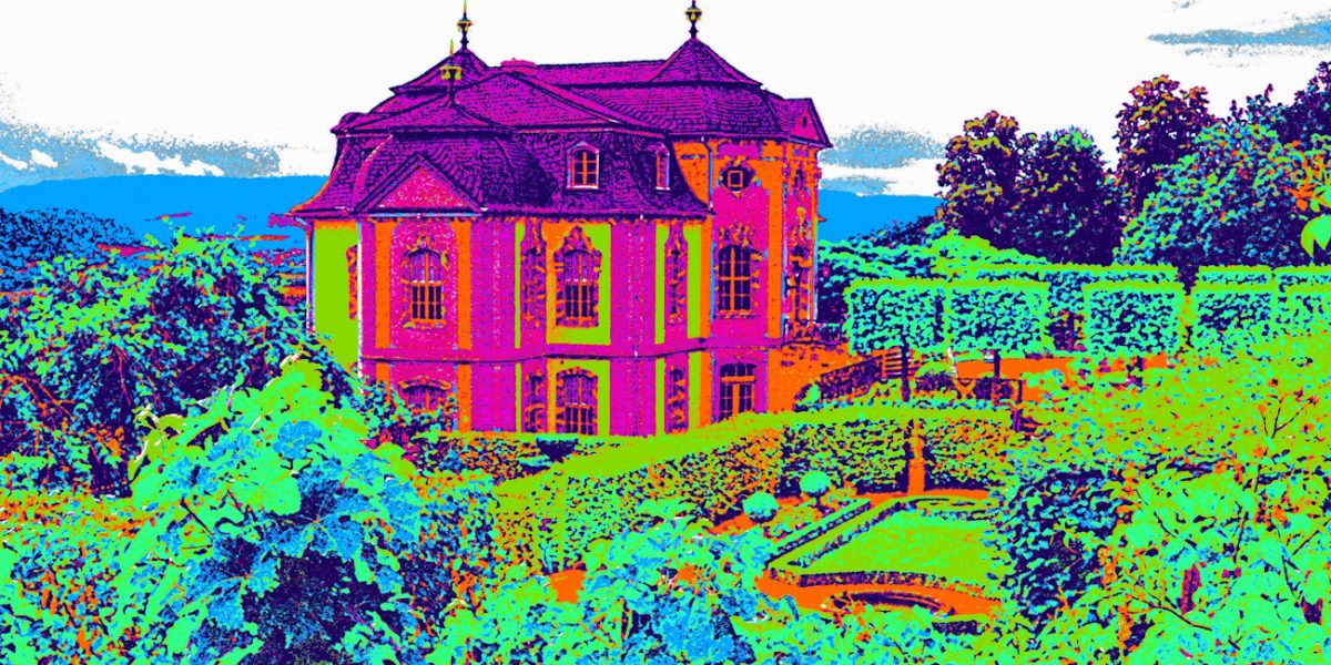 Manufakturen-Blog-PopArt-Projekt: Lustschloss, violett (Foto: Wigmar Bressel) - basierend auf einem Foto des Rokoko-Schlosses der Dornburger Schlösser; ihm gegenüber - also mit dem frontalen Blick darauf - war in den Jahren 1920 bis 1925 die Keramik-Werkstatt des Bauhauses Weimar untergebracht. Walter Gropius hatte sie auf Zuweisung des Weimarer Großherzogs eingerichtet, Gerhard Marcks wurde der Formleiter, Maguerite Friedlaender die berühmteste Absolventin, die später bedeutend für das KPM-Manufakturporzellan wurde