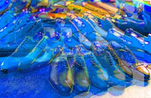 Manufakturen-Blog-PopArt-Projekt: Schuhe, blau (Foto: Wigmar Bressel) - basierend auf einem Foto von Christian-Arne de Groot von Maßschuhen von Vickermann & Stoya aus Baden-Baden auf den Bremer Manufakturtagen 2015