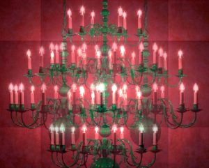 Manufakturen-Blog-PopArt-Projekt: Kronleuchter III, rot (Foto: Wigmar Bressel) - basierend auf einem Foto der LMW Leuchten-Manufactur in Wurzen von einem ihrer berühmten Kronleuchter